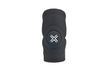 Фото: Защита колена FUSE Alpha Sleeve, размер M, Черный